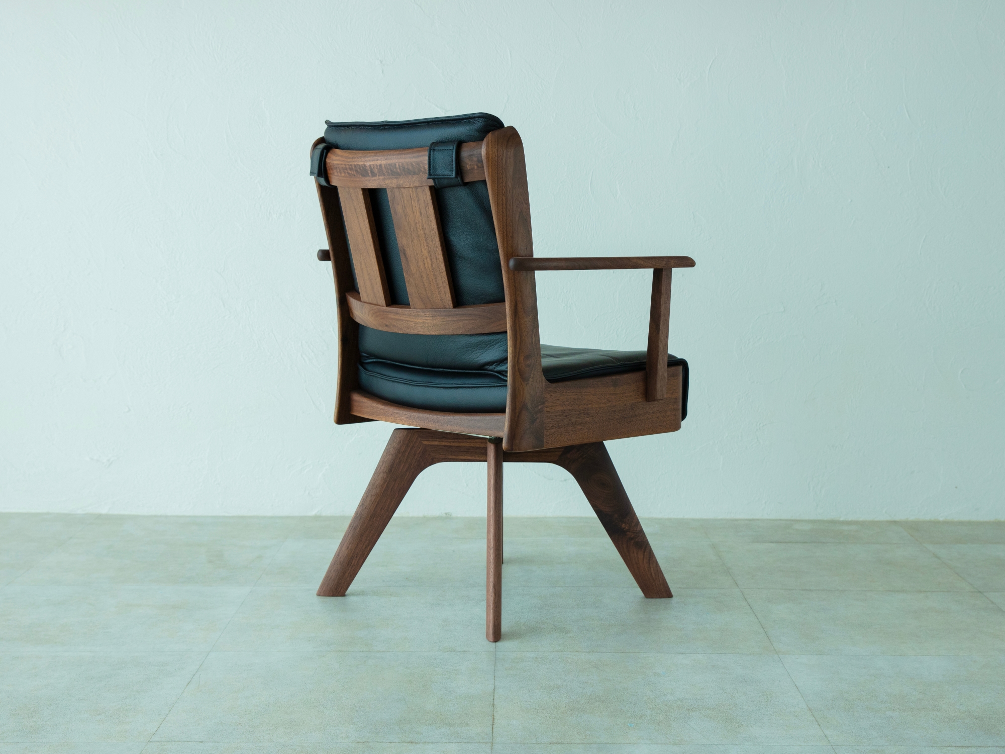 ラウンドアームチェアの写真10